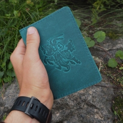 Lietuviškas odinis dėklas medžiotojo bilietui, pasui,  PDA1U0K2