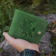 Lietuviška odinė piniginė P13K10V1S2 su Vyčiu, žalia