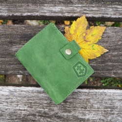 13 x 10 cm Lietuviška vyriška odinė piniginė su Dvigubu kryžiumi P19K4 Žalia