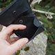 10 x 9 cm Kompaktiška Lietuviška odinė piniginė su Vyčiu P9K6K Juoda