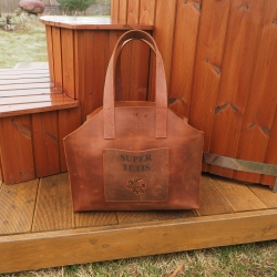 28 x 45 x 20 cm Odinis krepšys malkoms su Vyčiu kubilui, pirčiai, židiniui, saunai- Odinis malkų krepšys su Vyčiu