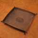 20 x 20 cm Lietuviškas odinis padėkliukas raktams su šerno įspaudu medžiotojams, pinigams, odinė dėžutė raktams pinigams, šernas