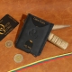 10 x 7,5 cm Minimalistinė Moderni Lietuviška odinė piniginė su RFID iššokančių kortelių dėklu IK10K1Z
