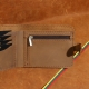 10 x 13 cm Lietuviška vyriška odinė piniginė su Vyčiu P10x13k4mZp1ps1uSV2 Ruda vyriška piniginė su Vyčiu