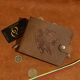 10 x 13 cm Lietuviška vyriška odinė piniginė su Vyčiu P10x13k4mZp1ps1uSV2 Ruda vyriška piniginė su Vyčiu