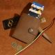 10,5 x 9 cm Moderni Lietuviška odinė piniginė su RFID iššokančių kortelių dėklu, su Vyčiu IK1mZK1uS