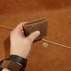8,5 x 9 cm MP1, Dėžutės tipo Centinė, Monetų piniginė - Lietuviška rankų darbo crazy horse odos centinė, monetų piniginė