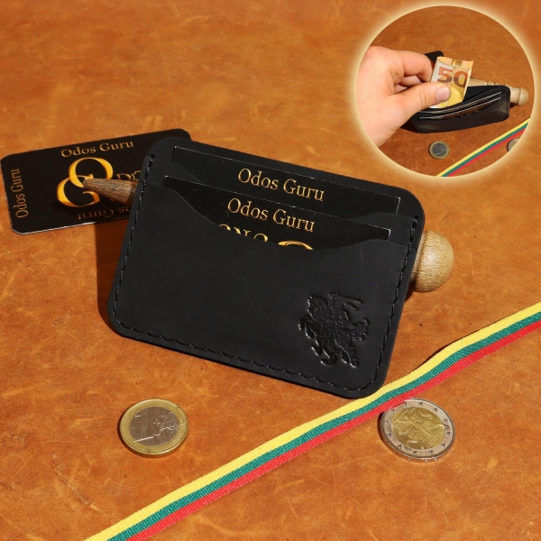7,5 x 10,5 cm Vytis, Odos Guru Minimalistinė Lietuviška rankų darbo odinė piniginė su Vyčiu