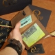 13 × 9 cm, Vytis, Odos Guru Lietuviškas rankų darbo odinis automobilio dokumentų dėklas su Vyčiu